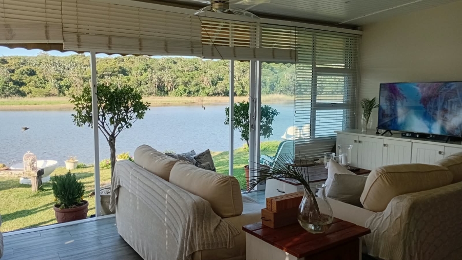 To Let 1 Bedroom Property for Rent in Bonza Bay Eastern Cape